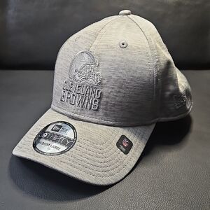 Gray Cleveland Browns Fitted Cap Size M/L